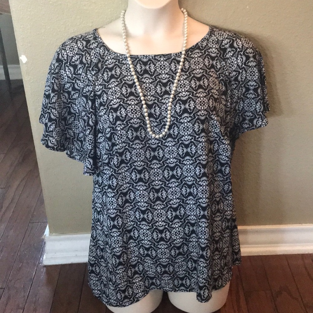 Ryan Wythe Top with Key Hole Back Opening